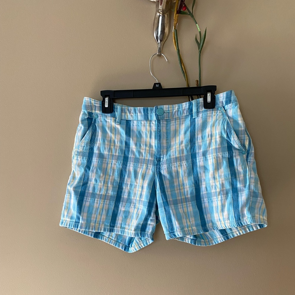 Women shorts